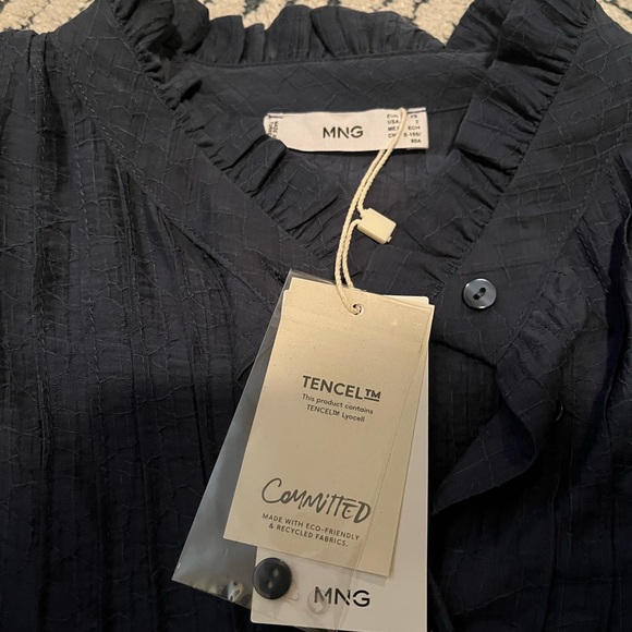 French blouse (new with tag) - Picture 4 of 4